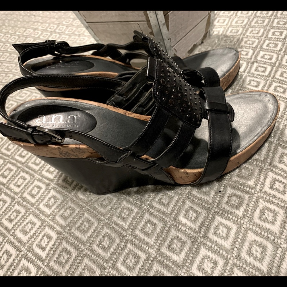 A.N.A Black Wedges